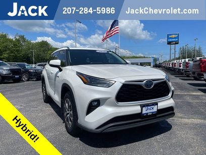 Used 2021 Toyota Highlander XLE