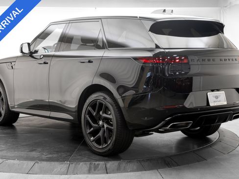 Used 2024 Land Rover Range Rover Sport Dynamic SE AWD/4WD image 5