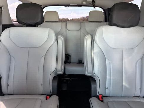 Used 2024 Hyundai Palisade SEL FWD image 21