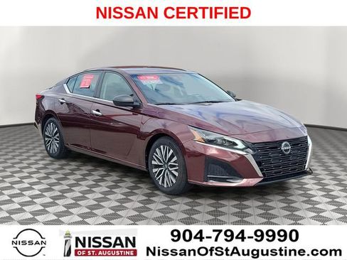 Certified 2024 Nissan Altima 2.5 SV FWD image 1