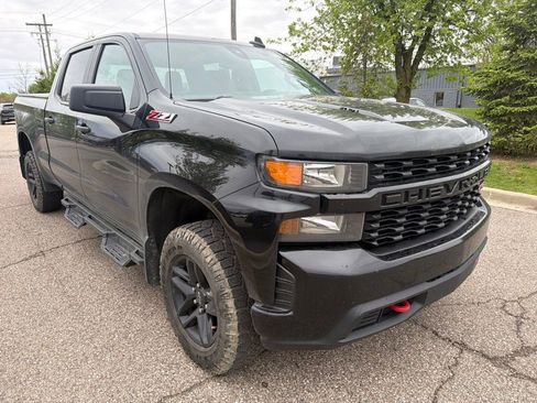 Used 2022 Chevrolet Silverado 1500 Custom Trail Boss w/ Safety Confidence Package AWD/4WD image 7