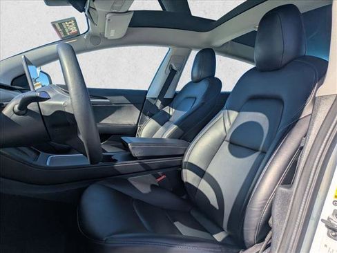 Used 2022 Tesla Model 3 Performance image 17