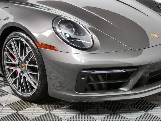 Used 2023 Porsche 911 Targa 4S AWD/4WD image 37