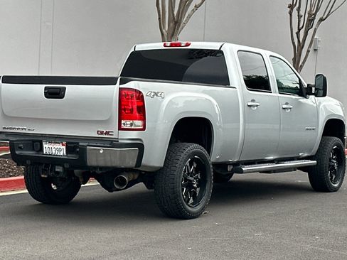 Used 2014 GMC Sierra 3500 SLT w/ SLT Convenience Package image 4