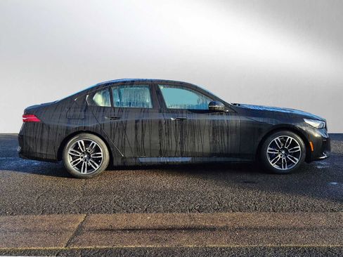 New 2026 BMW 530i xDrive w/ M Sport Package image 2