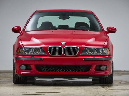Used 2001 BMW M5 RWD image 2