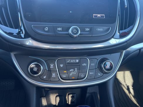 Used 2017 Chevrolet Volt Premier w/ Driver Confidence II Package image 31