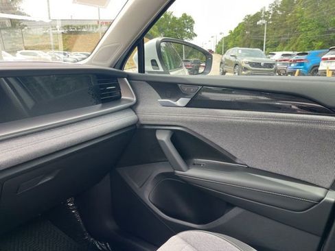 New 2026 Volkswagen Tiguan S FWD image 18