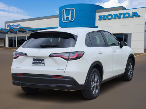 New 2027 Honda HR-V LX image 4