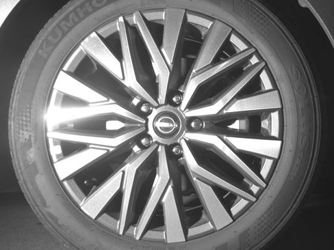 Used 2025 Nissan Altima 2.5 SV FWD image 13