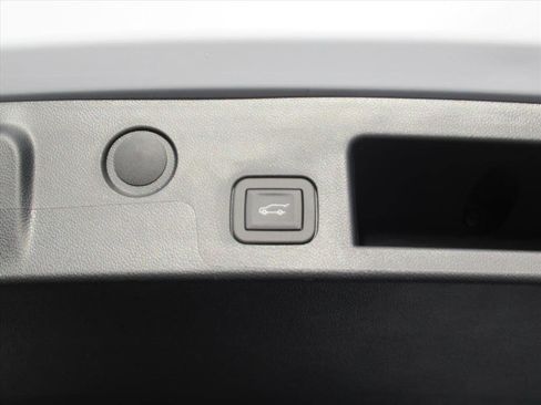 New 2026 Chevrolet Equinox RS w/ Convenience Package III image 31