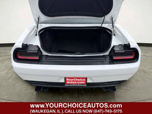 Used 2019 Dodge Challenger SXT RWD image 14