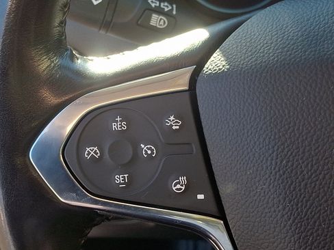 Used 2020 Chevrolet Traverse LT w/ LT Premium Package image 20