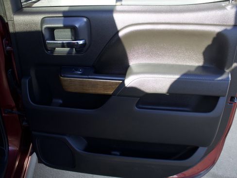 Used 2015 Chevrolet Silverado 2500 LTZ image 27