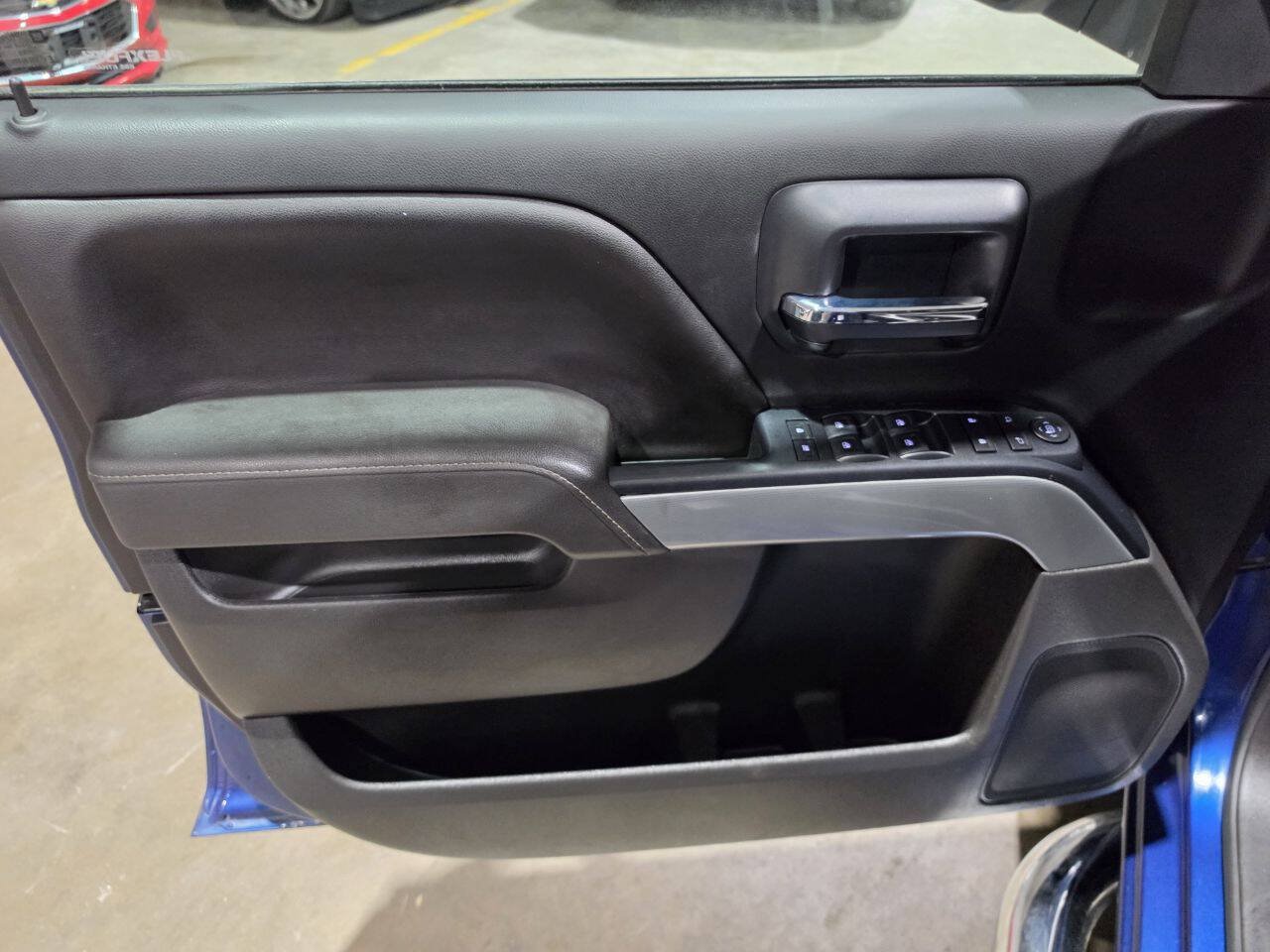 Used 2017 Chevrolet Silverado 1500 LT w/ All Star Edition AWD/4WD image 24
