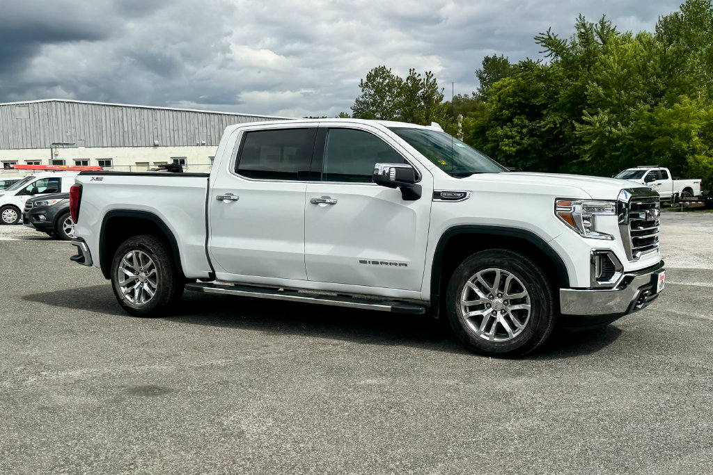 Used 2022 GMC Sierra 1500 SLT w/ SLT Premium Package AWD/4WD image 2