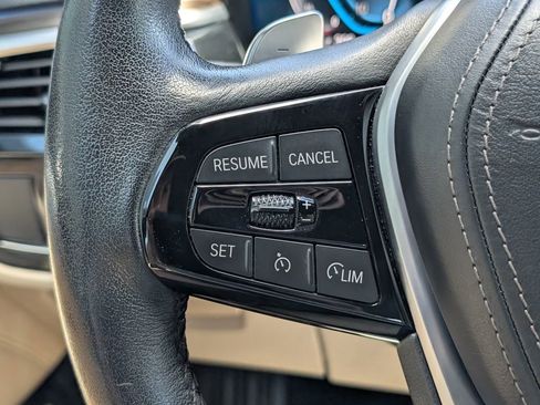 Used 2023 BMW 530e RWD image 27