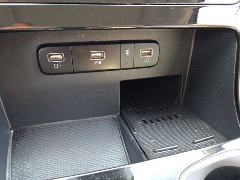 Used 2022 Kia Carnival SX Prestige FWD image 33