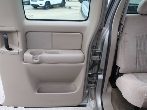 Used 2002 Chevrolet Silverado 1500 LS RWD image 20