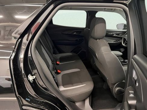 Certified 2025 Chevrolet TrailBlazer LT AWD/4WD image 9