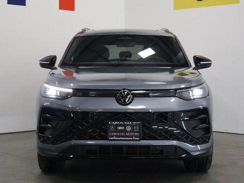 New 2026 Volkswagen Tiguan SE R-Line image 7
