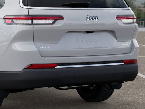 New 2025 Jeep Grand Cherokee L Limited image 13