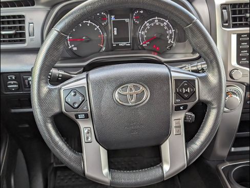 Used 2024 Toyota 4Runner SR5 Premium w/ Moonroof Package AWD/4WD image 14