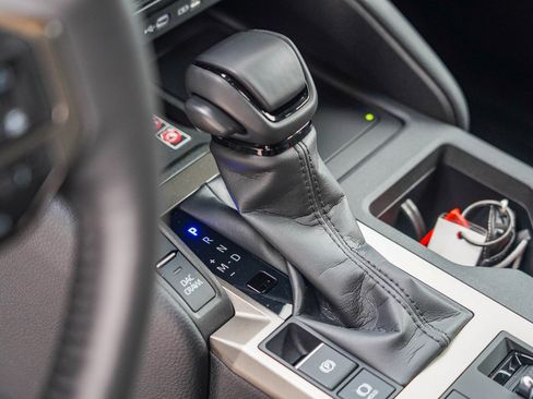 Used 2024 Toyota Land Cruiser image 21