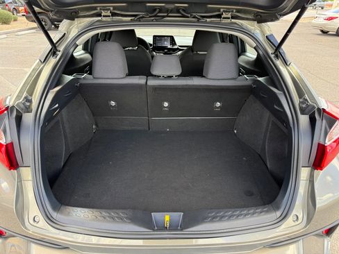 Used 2021 Toyota C-HR LE image 35