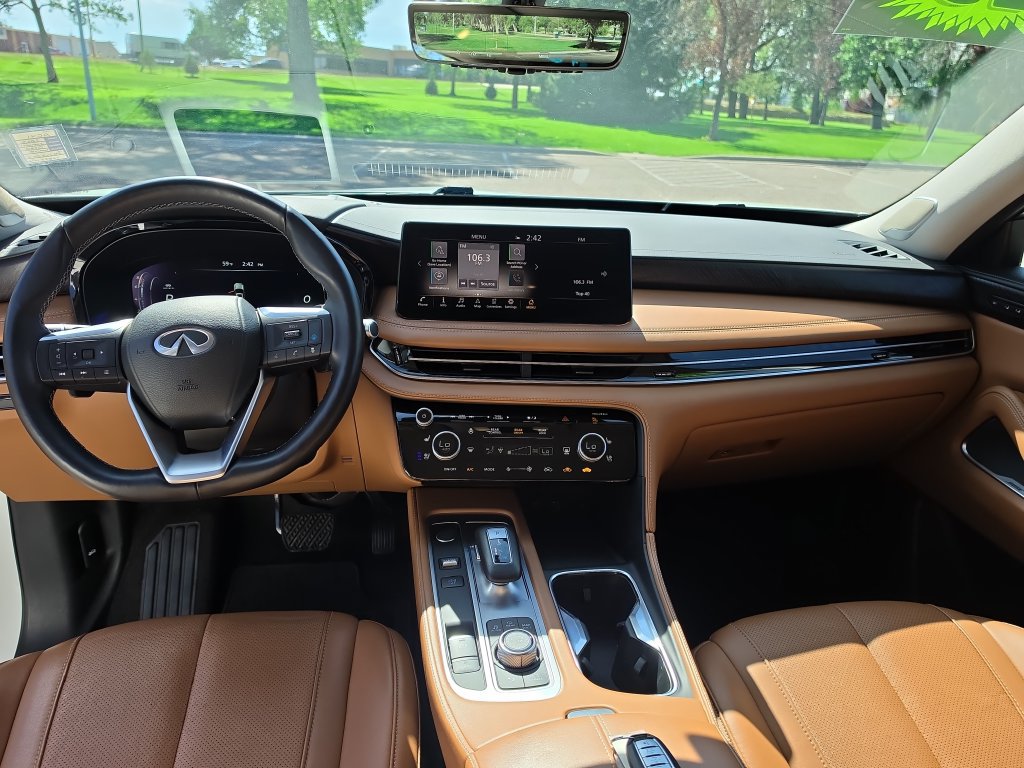 Used 2023 INFINITI QX60 Sensory w/ Vision Package AWD/4WD image 14