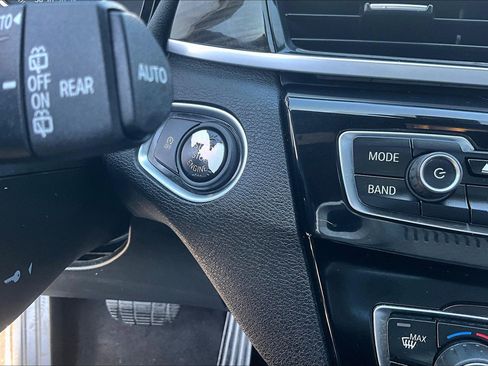 Used 2017 BMW X1 xDrive28i image 23