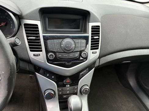 Used 2012 Chevrolet Cruze Eco image 7