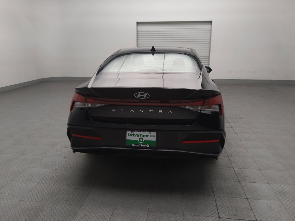 Used 2024 Hyundai Elantra SEL FWD image 7