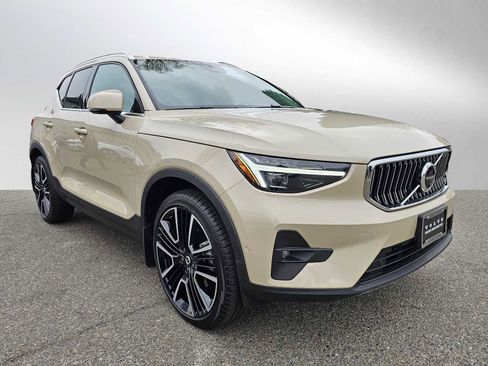 New 2025 Volvo XC40 B5 Plus w/ Climate Package image 1