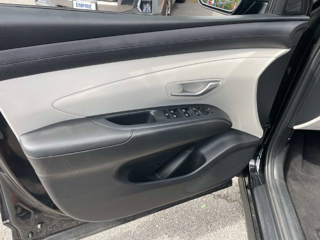 Used 2025 Hyundai Tucson SEL FWD image 19