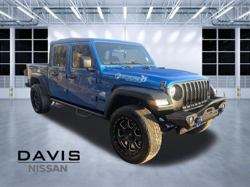 Used 2020 Jeep Gladiator Sport w/ Quick Order Package 24S AWD/4WD image 1