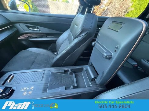 Used 2024 Nissan Ariya FWD image 26