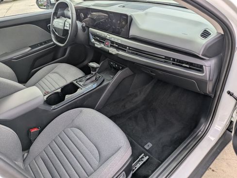 Certified 2025 Kia K4 EX FWD image 14