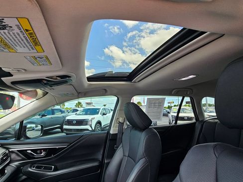 Used 2025 Subaru Outback Limited AWD/4WD image 19