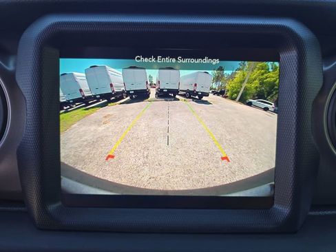 Used 2023 Jeep Wrangler Sport S image 17