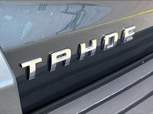 Used 2019 Chevrolet Tahoe LT w/ Off-Road Package AWD/4WD image 28