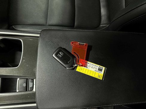 Used 2022 Honda Accord Sport image 31