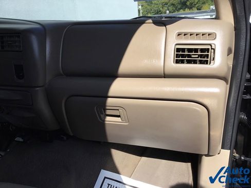 Used 2000 Ford F350 Lariat image 23