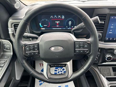 Used 2024 Ford F250 Platinum image 16