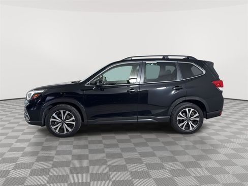 Used 2020 Subaru Forester Limited image 4