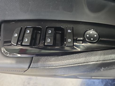 Used 2024 Kia Sportage EX AWD/4WD image 28