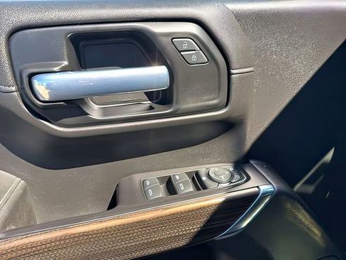 Used 2021 Chevrolet Silverado 1500 LT Trail Boss w/ Convenience Package II image 23