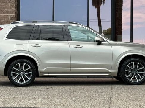 Used 2016 Volvo XC90 T6 Momentum w/ Momentum Plus Package AWD/4WD image 15