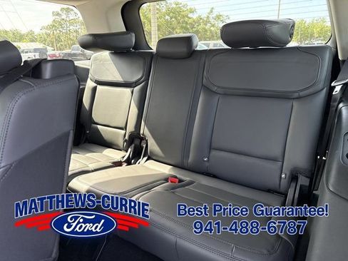 New 2026 Ford Expedition Active RWD image 12