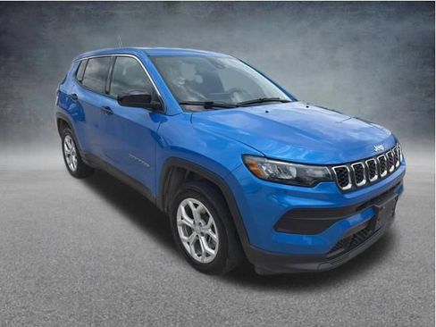 Used 2024 Jeep Compass Sport AWD/4WD image 10